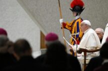 O Papa: não podemos ser cúmplices do abuso infantil