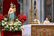 Maria Peregrina que conduz a Jesus