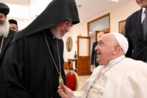Papa: os cristãos divididos são “cacos” que devem se recompor em uma única fé