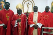 QUÉNIA “A capelania parlamentar vai para além da missa e dos sacramentos”