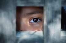 O Papa: embaixadores da esperança contra o tráfico de pessoas que destrói a dignidade humana