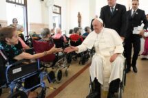 Papa Francisco: Jesus não nos abandona ao sofrimento