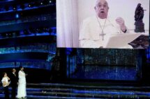 O Papa em Sanremo: a música é um instrumento de paz, as guerras destroem as crianças