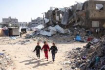 Mesmo hospitalizado, Papa não deixa de telefonar para Paróquia em Gaza