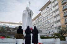 A noite foi tranquila para o Papa Francisco
