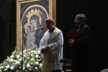 Cardeal Tagle: rezemos para que o Papa experimente a proximidade da comunidade cristã