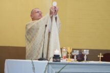 Camboja. Unidos em oração e esperança: encontro no estilo Taizé e oração pelo Papa