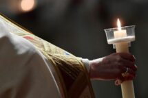 Francisco: que a liturgia seja sem ostentações e sem ignorar alegrias e sofrimentos do povo de Deus