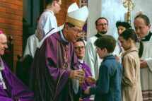 Cardeal Tagle participa das comemorações dos 100 anos da arquidiocese de Gdańsk
