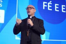 Dom Ricardo Hoepers participa do XXI Seminário Gestão Esportiva