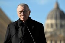 Parolin: não há respeito pelo direito humanitário, encontrar caminhos de diálogo e paz