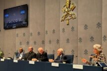 Vaticano: cúpula sobre longevidade analisa ciência, ética e o futuro da velhice