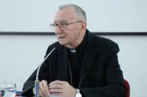 Parolin: paz justa e duradoura na Ucrânia. Hamas e Israel encontrem soluções sem armas