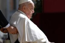 Papa visita Basílica de São Pedro para rezar no túmulo de Pio X