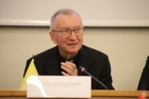 Parolin: encontro entre o Evangelho e a China pode favorecer a convivência social