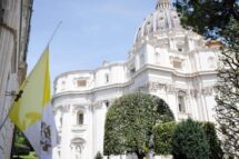 Papa Francisco: morte por derrame cerebral e parada cardiorrespiratória irreversível