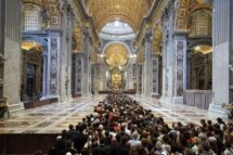Antes da despedida na Basílica, brasileiros destacam humanidade de Francisco