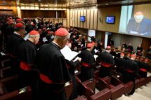 Terceira Congregação dos Cardeais, conversa sobre a Igreja e o mundo
