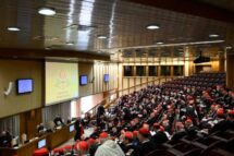 São falsas as notícias sobre a saúde de Parolin. Aguardados ainda 4 cardeais em Roma