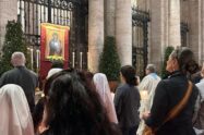 Santa Maria Maior: orações e Rosários pelo Papa Francisco
