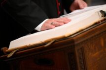 Conclave, o juramento de funcionários e assistentes
