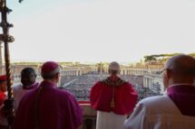 As primeiras palavras do Papa Leão XIV a Roma e ao mundo