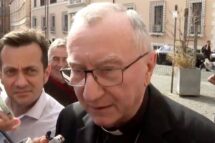 Parolin: esperamos que Istambul inicie caminhos de paz. Santa Sé oferece espaço