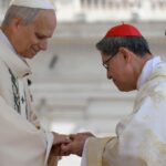 Leão XIV inicia seu ministério: “É a hora do amor! Olhem para Cristo e aproximem-se Dele”