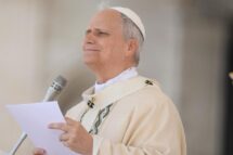 Leão XIV: “Senti fortemente a presença espiritual de Francisco”