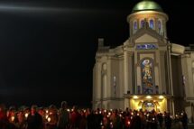 Santuário de Caravaggio viverá noite de fé com Procissão das Velas na 146ª Romaria