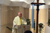 Cardeal Krajewski recorda Francisco: uma vida segundo o Evangelho