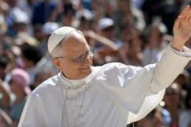 De Francisco a Leão XIV: sucessão apostólica