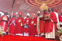 Milhares de fiéis no Santuário de Namugongo homenageam os Mártires do Uganda