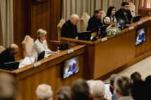 Renovação, esperança, perdão: encontro dos movimentos eclesiais no Vaticano