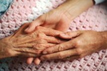 O Papa: defender a dignidade pessoal dos doentes graves