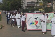Solenidade da Santíssima Trindade une centenas de jovens no Jubileu em Nampula