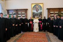 Papa pede aos sacerdotes que levem sua proximidade aos povos