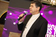 Dom Oriolo: Inteligência Artificial e decisões humanas