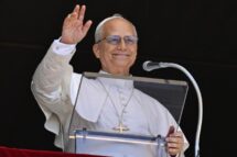 Papa no Angelus: como os Santos Pedro e Paulo, confiar e perdoar