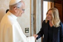 O Papa recebe a premier italiana Meloni, primeiro encontro oficial no Vaticano