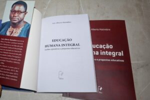 Moçambique – P. Luís Alberto lança livro sobre Educação Integral