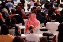 Arcebispo Caccia na Espanha: o desenvolvimento deve servir à dignidade de todos