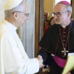 Papa nomeia dom Thibault Verny presidente da Comissão para a Tutela dos Menores