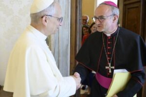 Papa nomeia dom Thibault Verny presidente da Comissão para a Tutela dos Menores