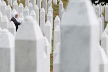 Srebrenica, uma ferida aberta no coração da Europa