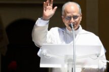 Leão XIV de volta ao Vaticano: “Continuemos a promover a paz”
