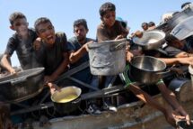 Gaza, o alerta da OMS: a fome como as bombas
