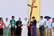 Papa aos jovens: Jesus é o amigo que sempre nos acompanha