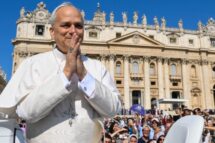 Papa: “A Eucaristia celebra-se não só no altar, mas também na vida quotidiana”