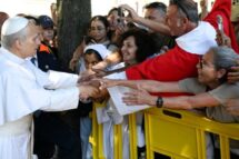 Bispo de Albano sobre almoço do Papa com os pobres: a caridade não tira férias